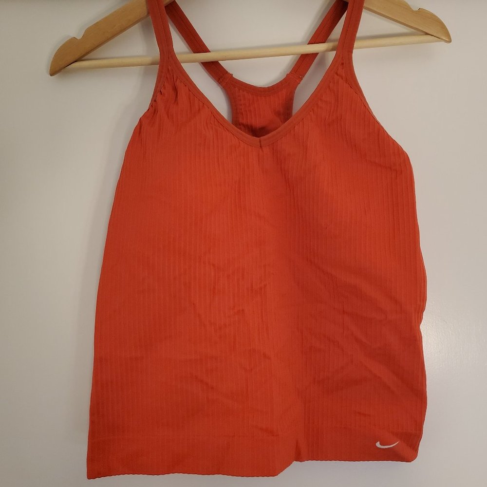Nike workout top